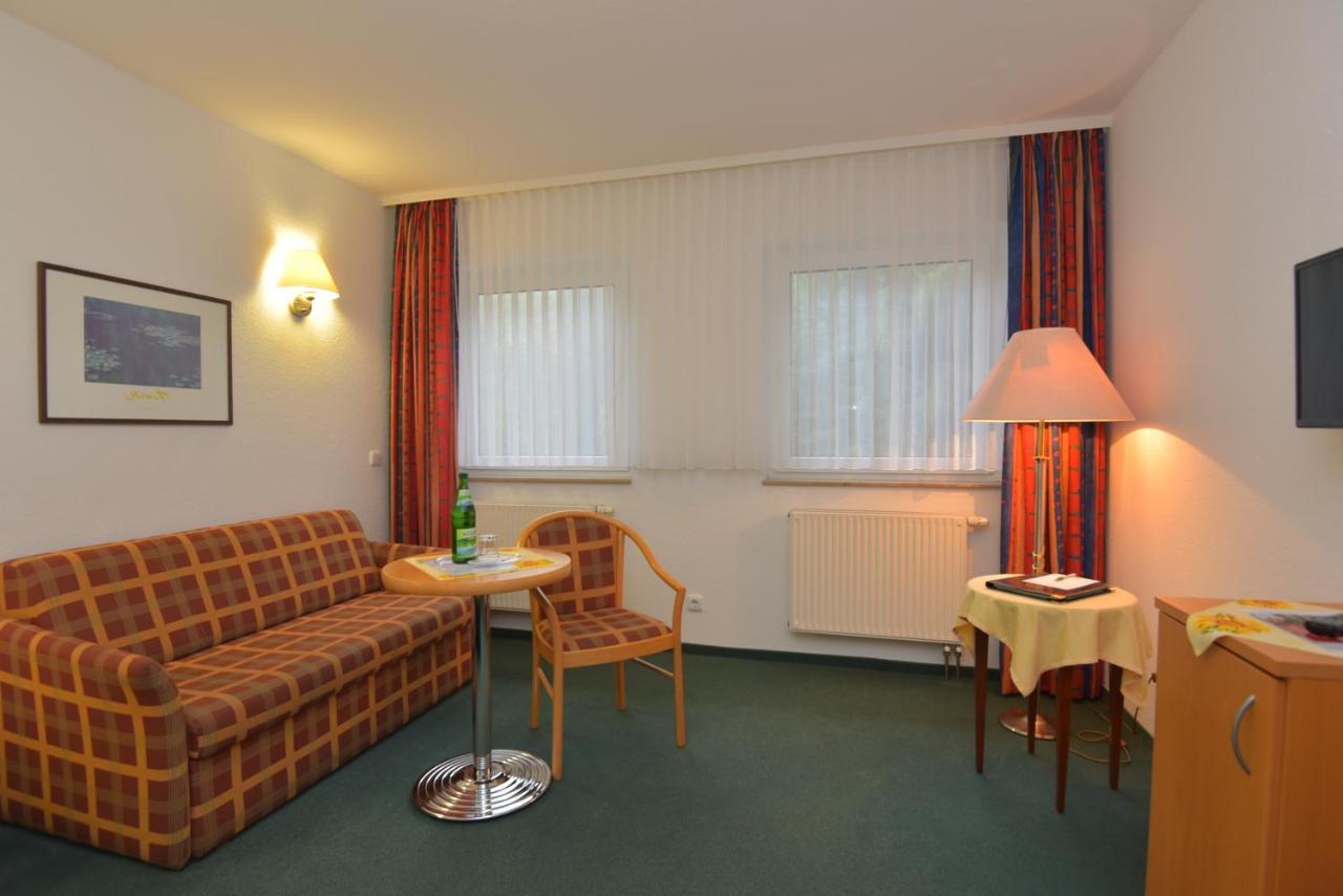 Hotel Am Wald -Garni- Elgersburg Exterior foto