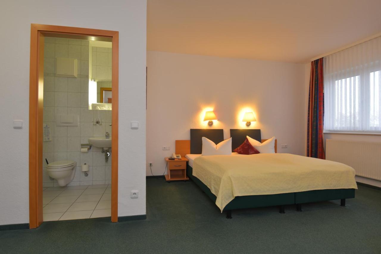 Hotel Am Wald -Garni- Elgersburg Exterior foto